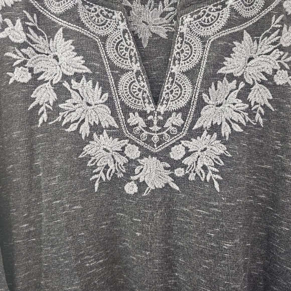 J. Jill Embroidered Tunic Top Plus 2X Gray Boho Casual Knit Elevated Basics - Picture 8 of 16